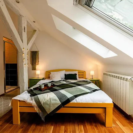 Art-apart Sava Side Old Town Renovated Apartament *